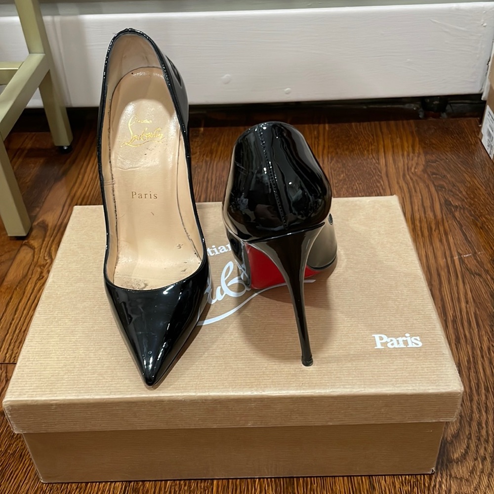 Christian Louboutin so Kate pumps
